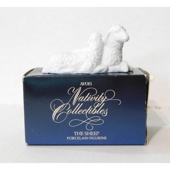 Avon Nativity Collectibles 1983 The Sheep Porcelain Figurine Boxed - Picture 1 of 11